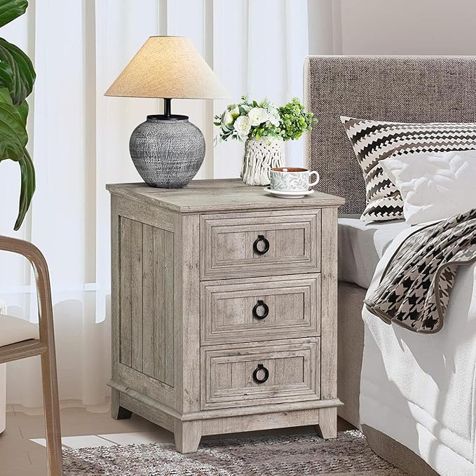 18" Farmhouse Night Stand with 3 Drawers, Wood End Table Dresser for Bedroom, Retro Oak Nightstand, Bed Side Table with Metal Handle, Bedside Cabinet for Bedroom Living Room, Closet-HomvellaHome