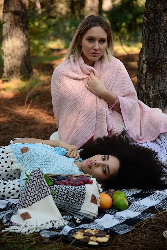 Gold Case Throw Blanket for Couch – 100% Recycled Turkish Cotton Blankets & Throws – Elegant Decorative Throw Blankets for Living Room Sofa – Woven Throws for Couch – Retro Pink – 50x60-HomvellaHome