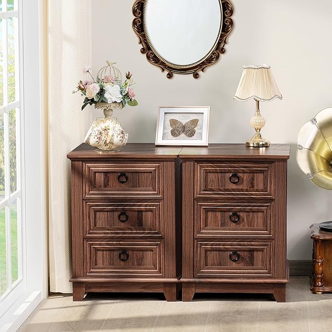 18" Farmhouse Night Stand with 3 Drawers, Wood End Table Dresser for Bedroom, Retro Nightstand, Bed Side Table with Metal Handle, Bedside Cabinet for Bedroom Living Room, Closet-HomvellaHome