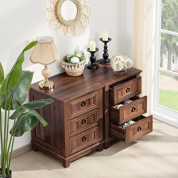 18" Farmhouse Night Stand with 3 Drawers, Wood End Table Dresser for Bedroom, Retro Nightstand, Bed Side Table with Metal Handle, Bedside Cabinet for Bedroom Living Room, Closet-HomvellaHome
