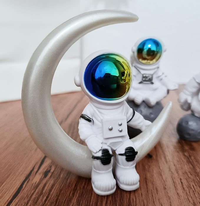 Gradient Astronaut Statues Set of 4, Spaceman Figurines Space Theme Party Nursery Home Office Decor-HomvellaHome
