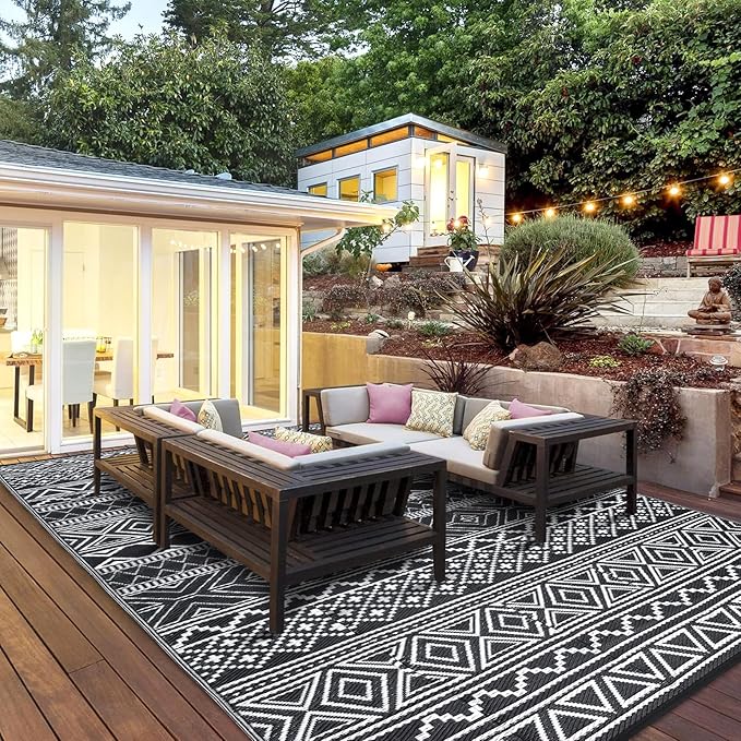 GAOMON Outdoor Plastic Straw Rug, 10'x20' Reversible Sage Green Patio Mat, Flower Modern Design for RV, Backyard, Deck, Camping, Picnic, Black/White(Bohemia)-HomvellaHome